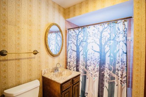 1704 Maple St, Des Plaines, IL 60018 photo 10