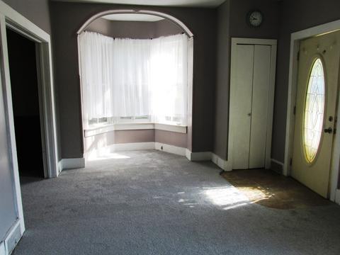 910 3rd Ave, Sterling, IL 61081 photo 5