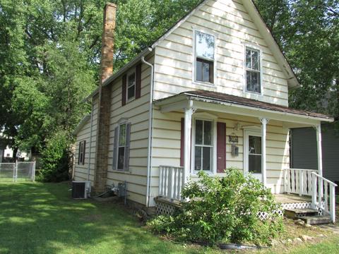 910 3rd Ave, Sterling, IL 61081 photo 3