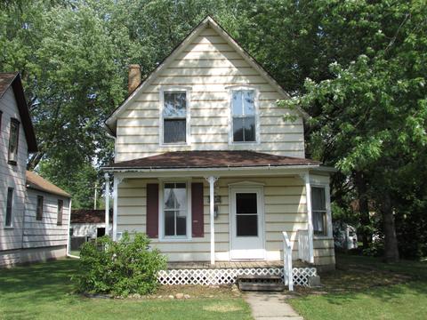 910 3rd Ave, Sterling, IL 61081 photo 1