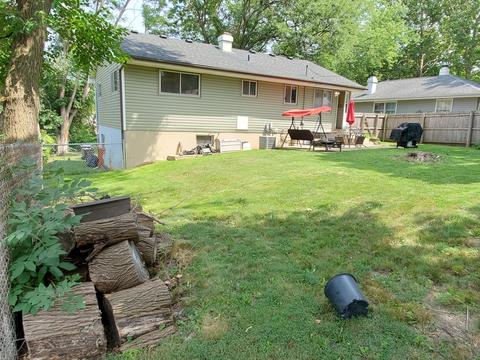 518 Harrison St, Elgin, IL 60120 photo 11