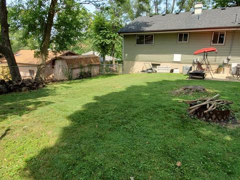 518 Harrison St, Elgin, IL 60120 photo 9