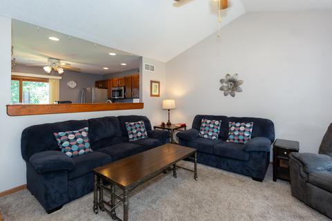 303 Forest View Dr, Genoa, IL 60135 photo 9