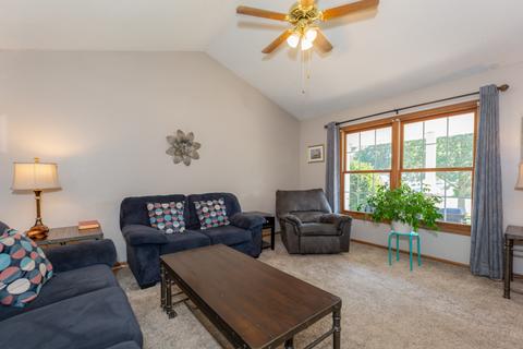 303 Forest View Dr, Genoa, IL 60135 photo 6