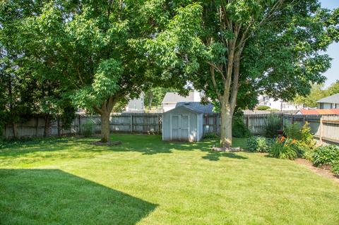 303 Forest View Dr, Genoa, IL 60135 photo 5