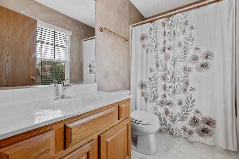2236 Deerpath Dr, Elgin, IL 60123 photo 11
