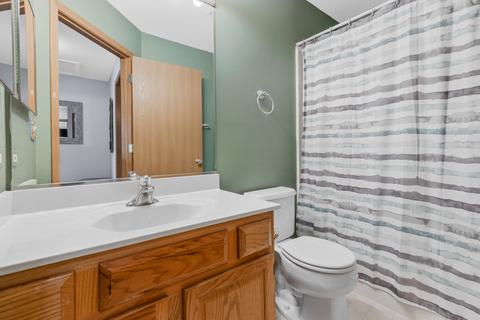 2236 Deerpath Dr, Elgin, IL 60123 photo 13
