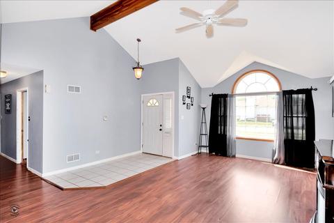 251 Hillcrest Ln, Steger, IL 60475 photo 2