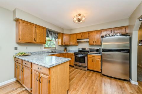 360 Ann St, Cary, IL 60013 photo 2