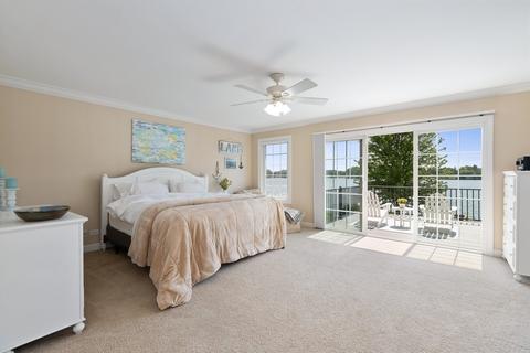 1711 E Grand Ave, Lindenhurst, IL 60046 photo 16