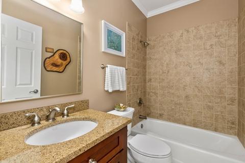 1711 E Grand Ave, Lindenhurst, IL 60046 photo 15