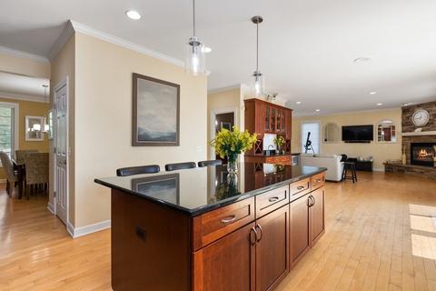 1711 E Grand Ave, Lindenhurst, IL 60046 photo 9