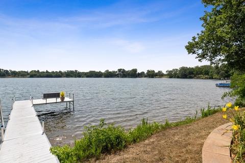 1711 E Grand Ave, Lindenhurst, IL 60046 photo 32