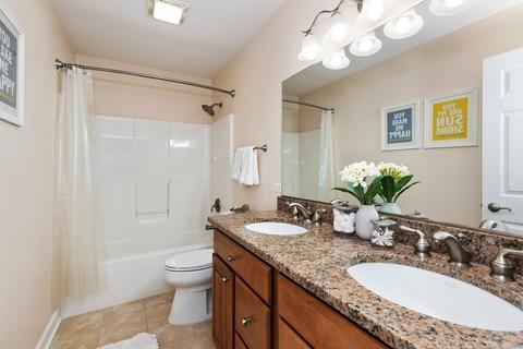 1711 E Grand Ave, Lindenhurst, IL 60046 photo 21