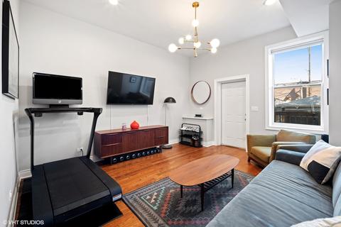 826 E 47th Pl, Chicago, IL 60615 photo 9