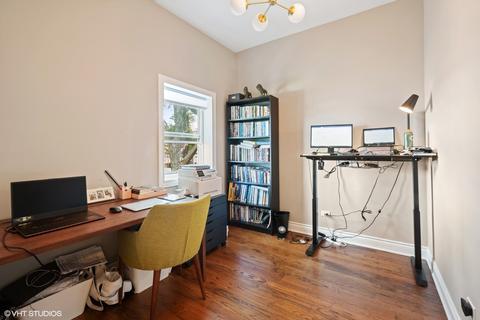 826 E 47th Pl, Chicago, IL 60615 photo 16