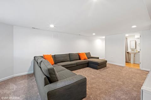 826 E 47th Pl, Chicago, IL 60615 photo 17