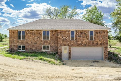 10470 N Mt Morris Rd, Leaf River, IL 61047 photo 2
