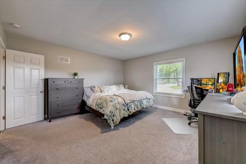 416 Edwards Ave, East Dundee, IL 60118 photo 8