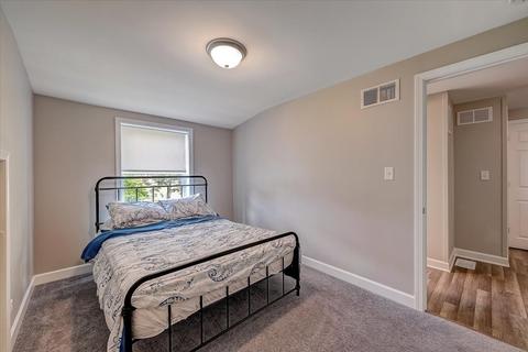 416 Edwards Ave, East Dundee, IL 60118 photo 16