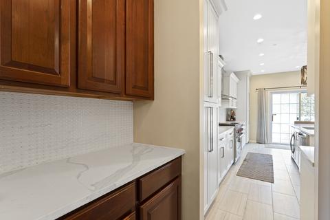 5752 River Birch Dr, Hoffman Estates, IL 60192 photo 16