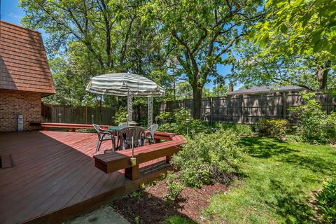 3930 Dundee Rd, Northbrook, IL 60062 photo 16