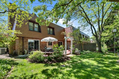 3930 Dundee Rd, Northbrook, IL 60062 photo 15