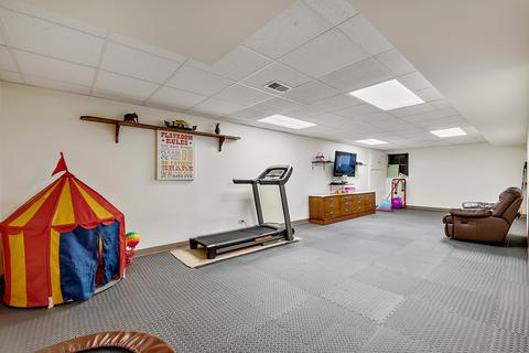 3930 Dundee Rd, Northbrook, IL 60062 photo 14