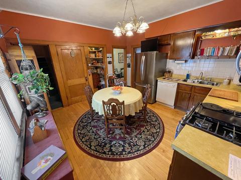 2440 Euclid Ave, Berwyn, IL 60402 photo 10