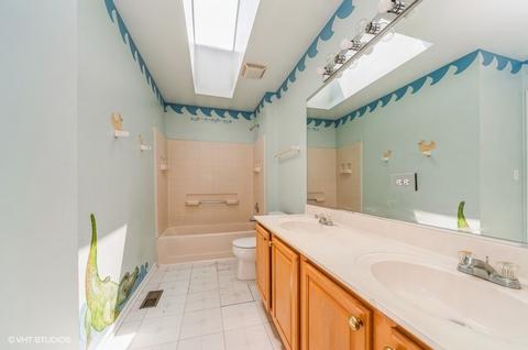 1740 Charles Ct, Wheeling, IL 60090 photo 16