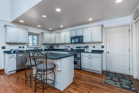 705 Lighthouse Dr, Ottawa, IL 61350 photo 6