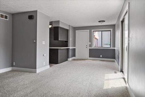 1405 E Vernon Ave #20, Normal, IL 61761 photo 3