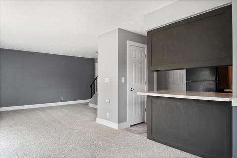 1405 E Vernon Ave #20, Normal, IL 61761 photo 5