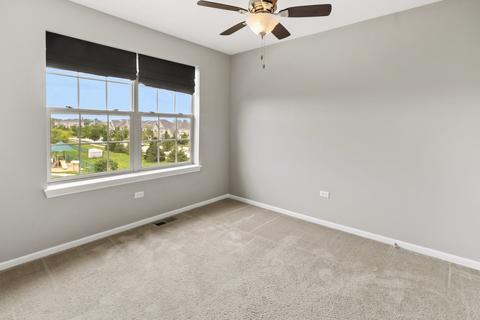 2014 Dauntless Dr, Glenview, IL 60026 photo 23
