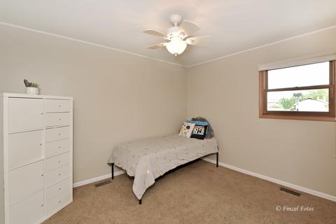 3304 Owl Dr, Rolling Meadows, IL 60008 photo 9