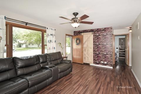 3304 Owl Dr, Rolling Meadows, IL 60008 photo 3