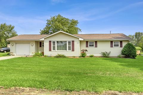165 E 2740s Rd, Kankakee, IL 60901 photo 1