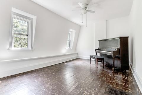 1360 E 49th St, Chicago, IL 60615 photo 22