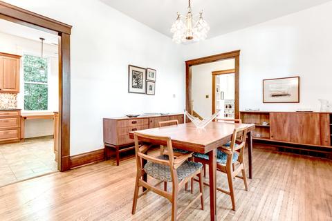 1360 E 49th St, Chicago, IL 60615 photo 7
