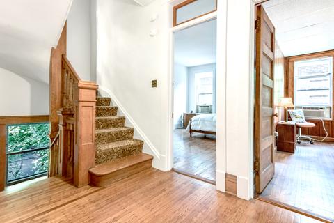 1360 E 49th St, Chicago, IL 60615 photo 13