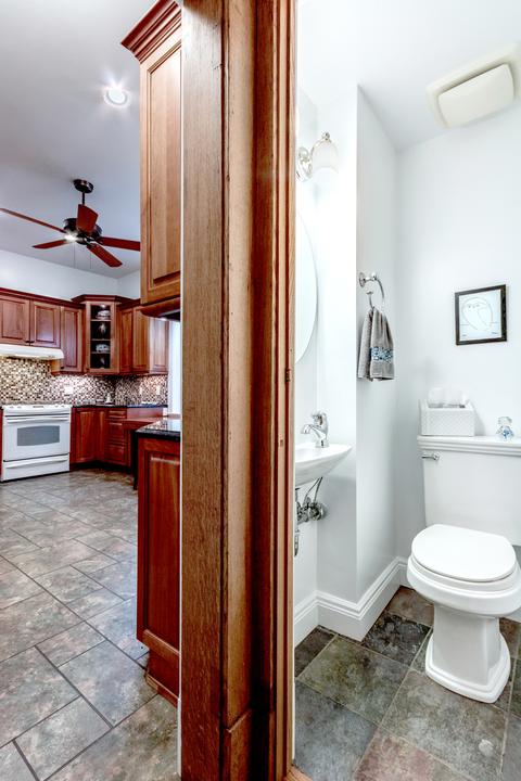 1360 E 49th St, Chicago, IL 60615 photo 12