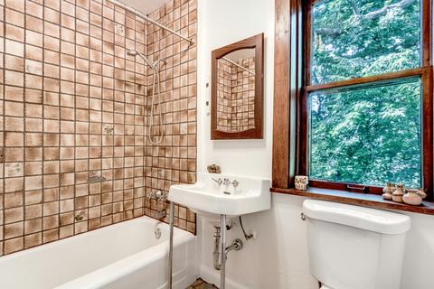 1360 E 49th St, Chicago, IL 60615 photo 28