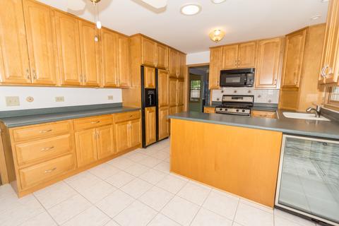 620 E Holly Ct, Addison, IL 60101 photo 8