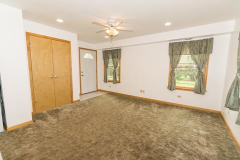 620 E Holly Ct, Addison, IL 60101 photo 21