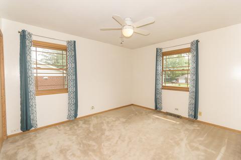620 E Holly Ct, Addison, IL 60101 photo 17