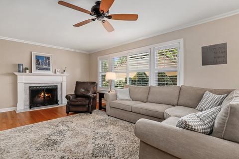 2400 Covert Rd, Glenview, IL 60025 photo 3