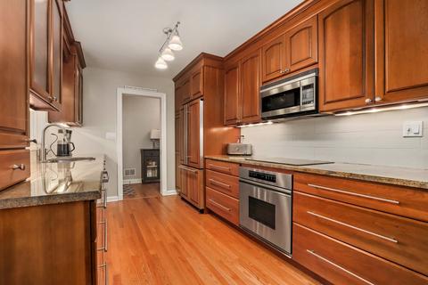 2400 Covert Rd, Glenview, IL 60025 photo 8