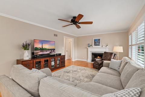 2400 Covert Rd, Glenview, IL 60025 photo 4