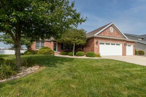1611 Myra Ln, Bloomington, IL 61704 photo 1