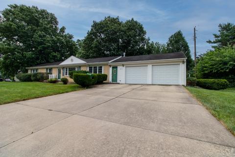 801 Ethell Pkwy, Normal, IL 61761 photo 2